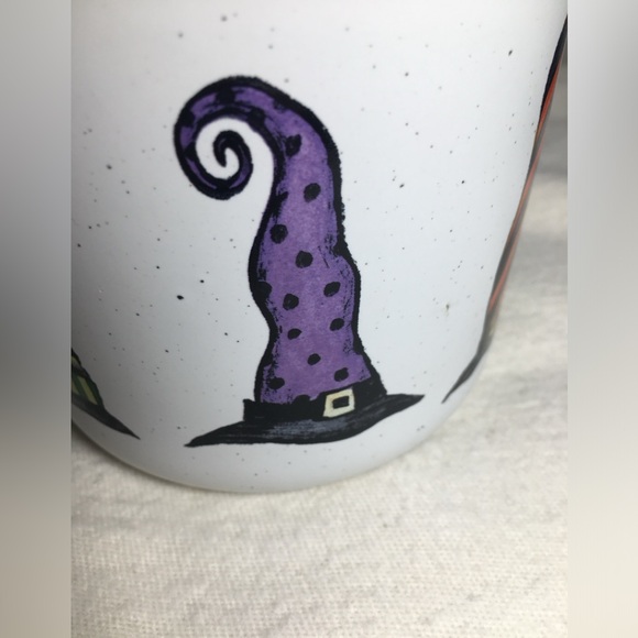 Halloween “Off-Duty Witch” Hats Coffee Mug Cobwebs & Cauldrons  22 Oz Plaid NEW - Picture 9 of 13